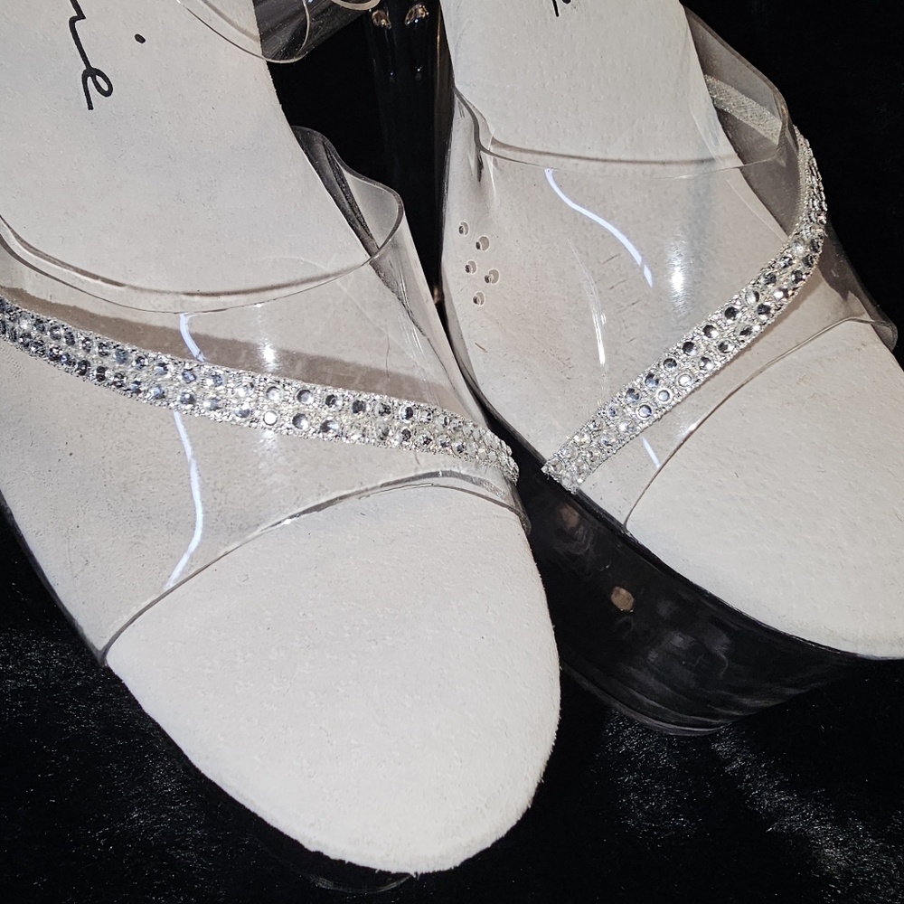 Ellie Silver and Clear Platform Heels - Picture 2 of 9